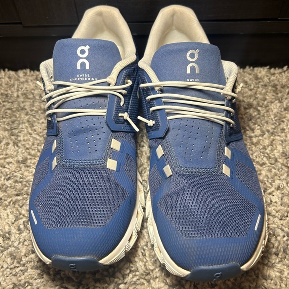 On Cloud 5 Women’s Denim and White Shoes Size 10 - Picture 2 of 10